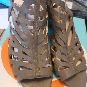 Vince Camuto sandals